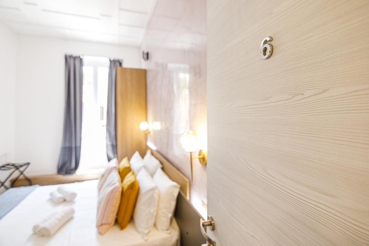 Erreggi Luxury Rooms Rom Exteriör bild