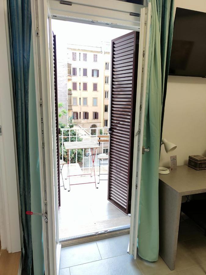 Erreggi Luxury Rooms Rom Exteriör bild